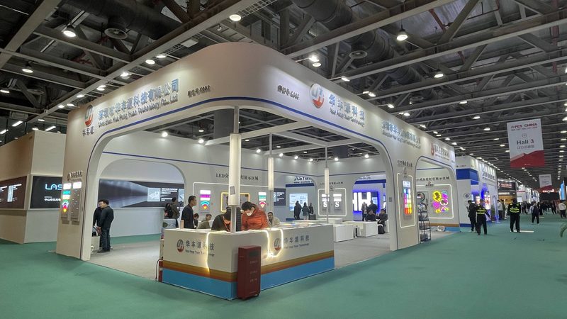 写真喷绘覆膜：哑膜、亮膜与哑光膜的三大差异解析